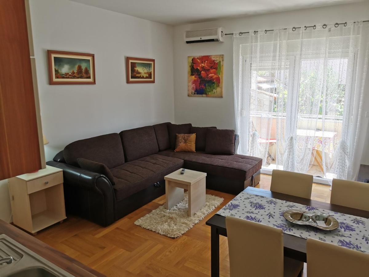 Apartments Mara Cres Εξωτερικό φωτογραφία