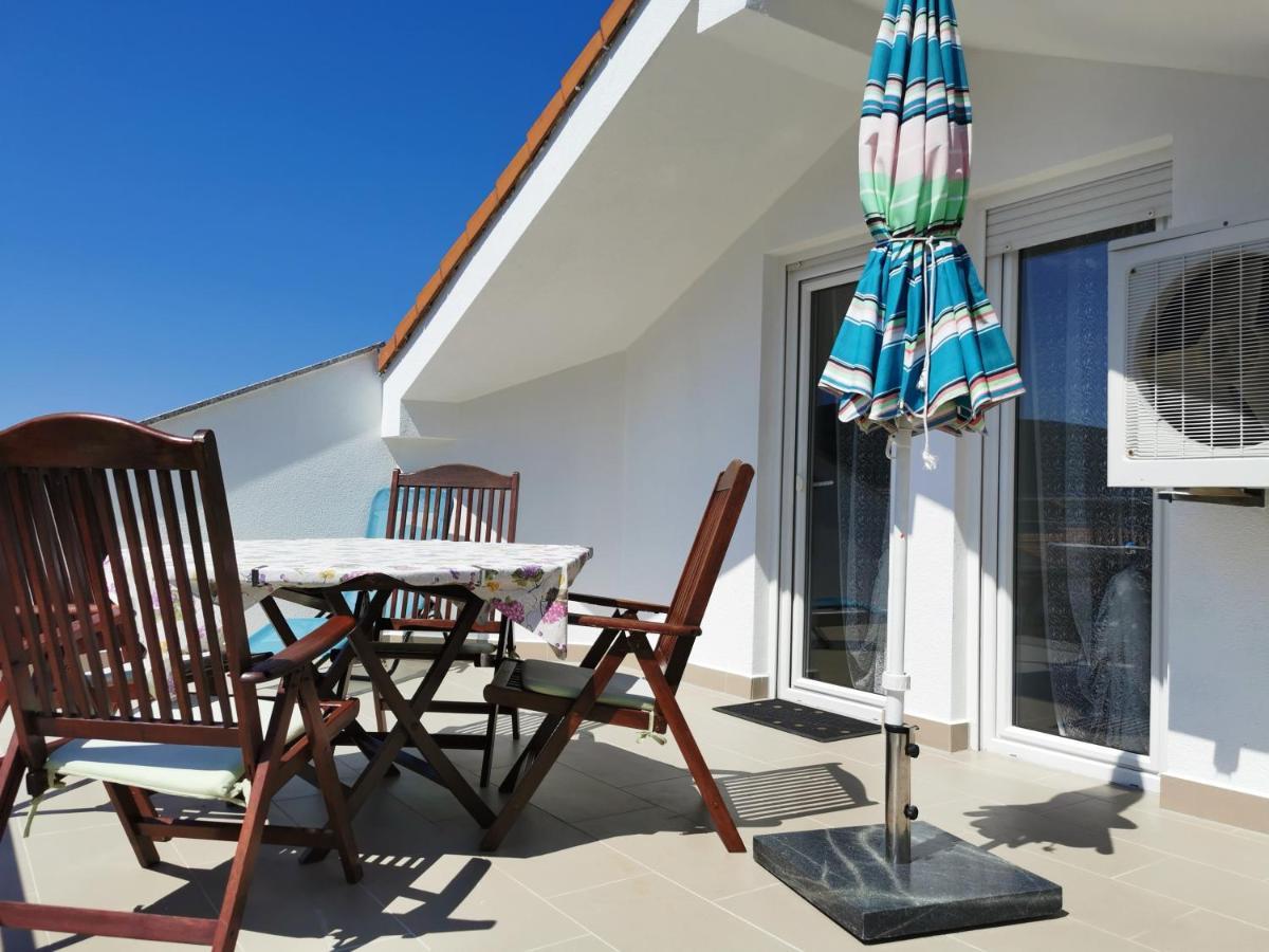 Apartments Mara Cres Εξωτερικό φωτογραφία