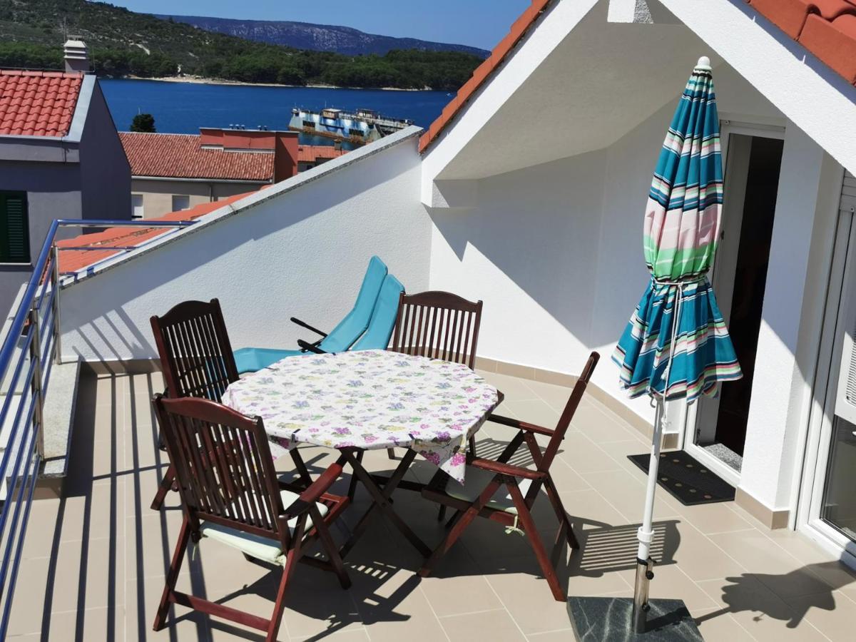 Apartments Mara Cres Εξωτερικό φωτογραφία