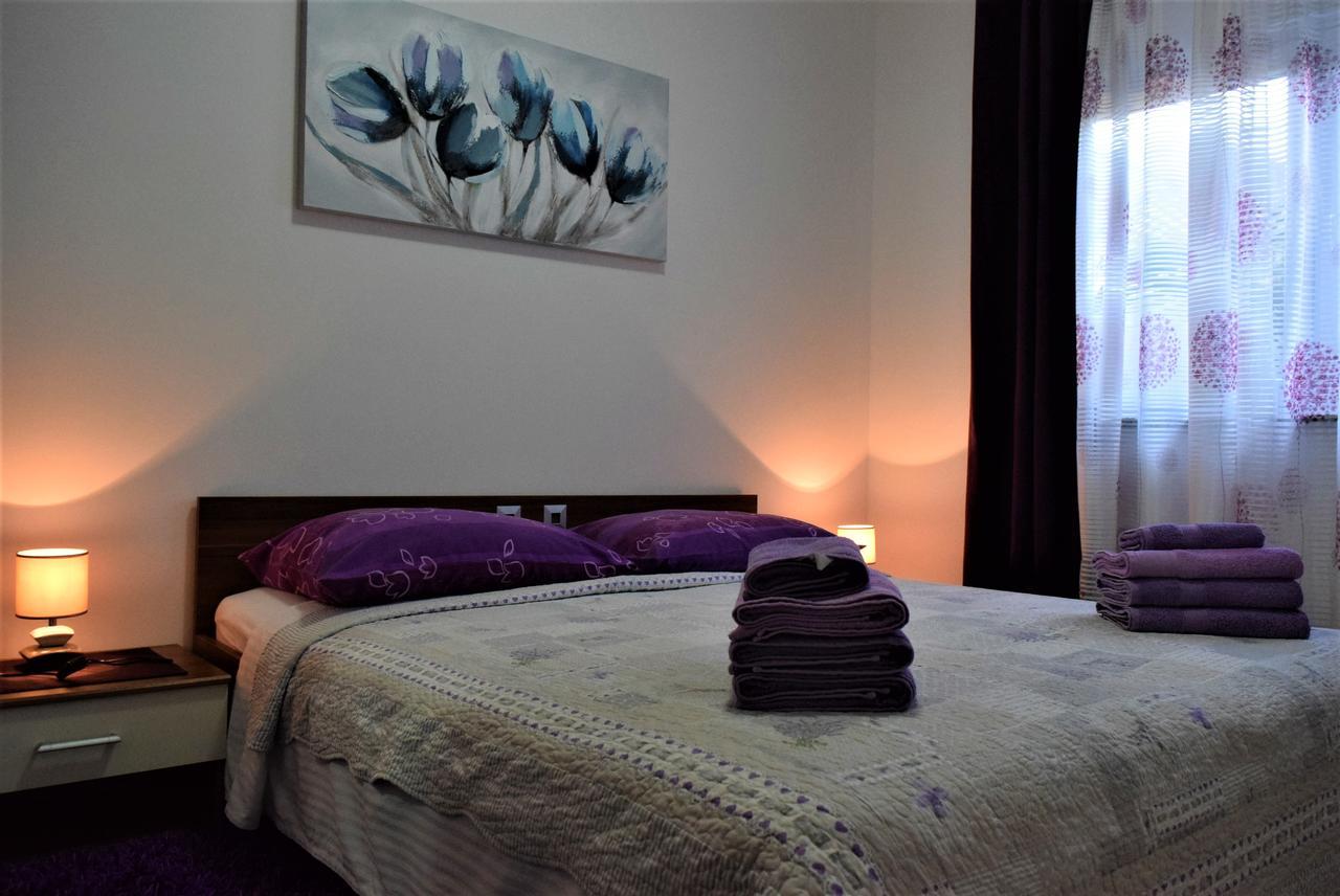 Apartments Mara Cres Εξωτερικό φωτογραφία